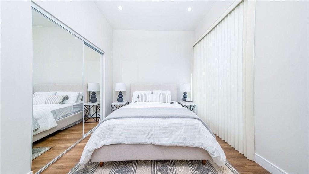 1128 Stanley Ave #D - Photo 6 of 11