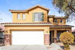 9522 W Minnezona Ave - Photo 1 of 1