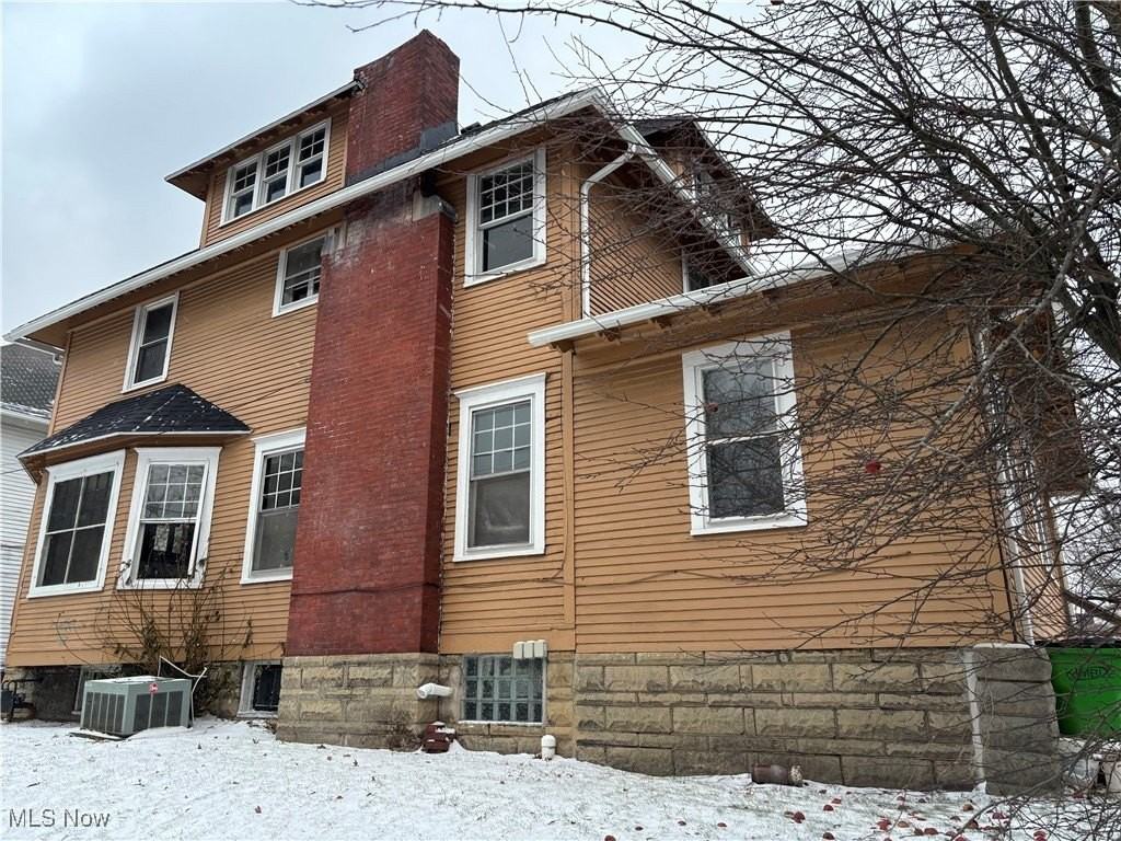 408 S Arch Ave - Photo 2 of 25