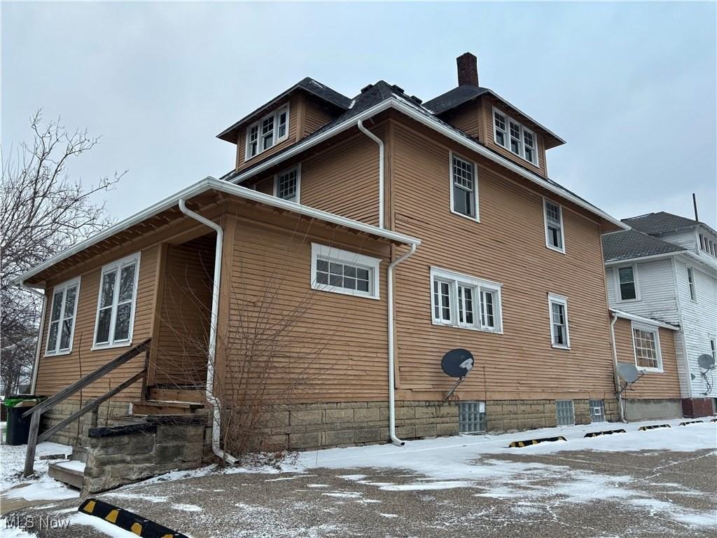 408 S Arch Ave - Photo 3 of 25