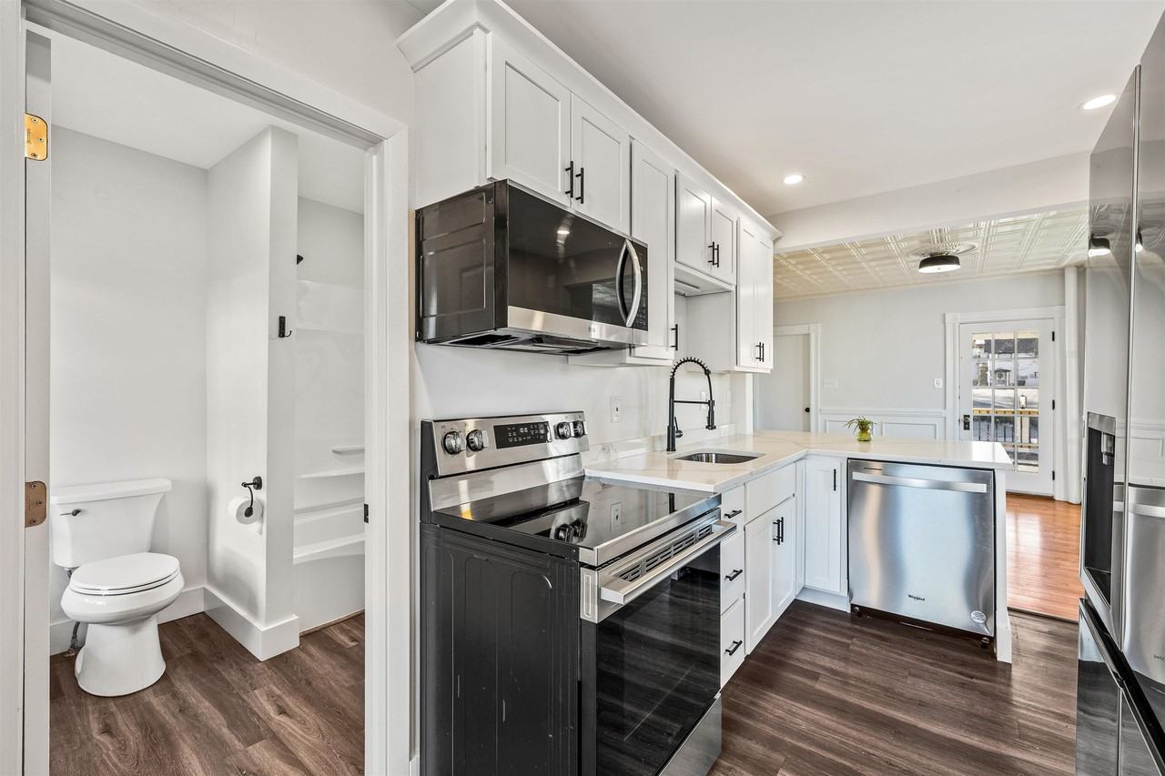 26 Reservoir Ave - Photo 6 of 24