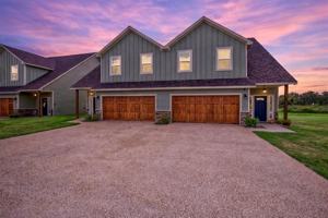 featured image of 104 Eagle Meadow Dr