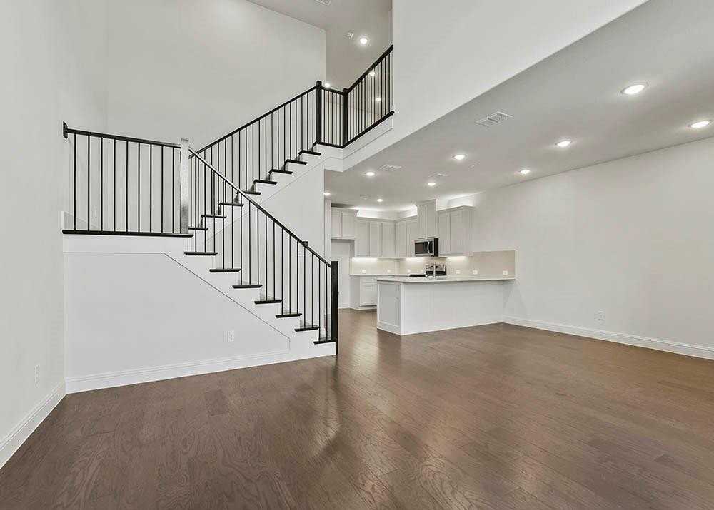 8804 Samara St - Photo 3 of 26