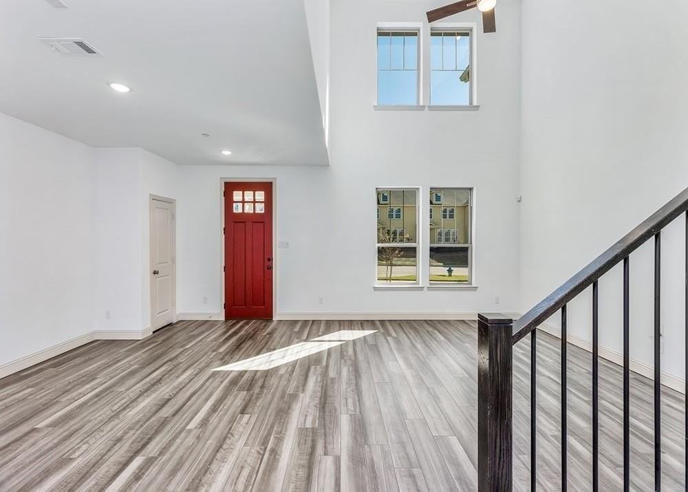 8804 Samara St - Photo 7 of 26