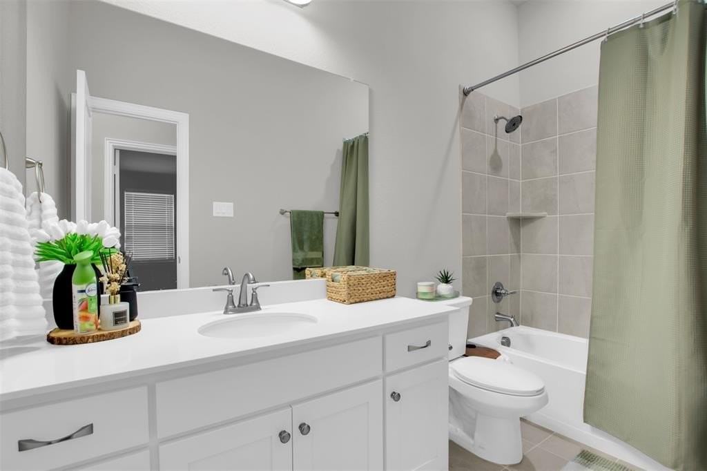 347 Saltmeadow Ln - Photo 7 of 24