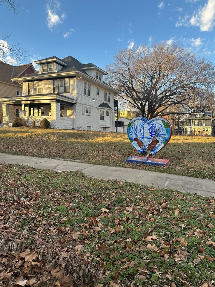 E 28th St - Photo 2 of 13