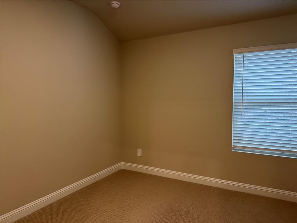 716 Edgehurst Drive - Photo 5 of 19