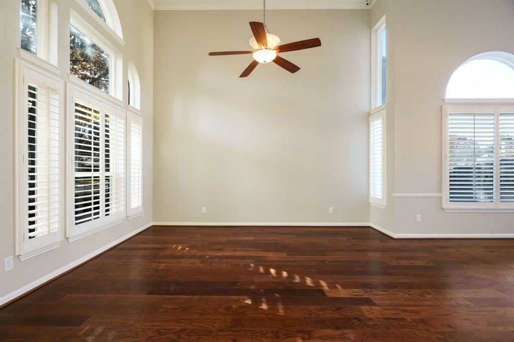 2213 Heatherton Pl - Photo 6 of 37