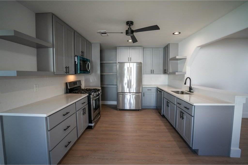 1017 Tosch Ln - Photo 4 of 20