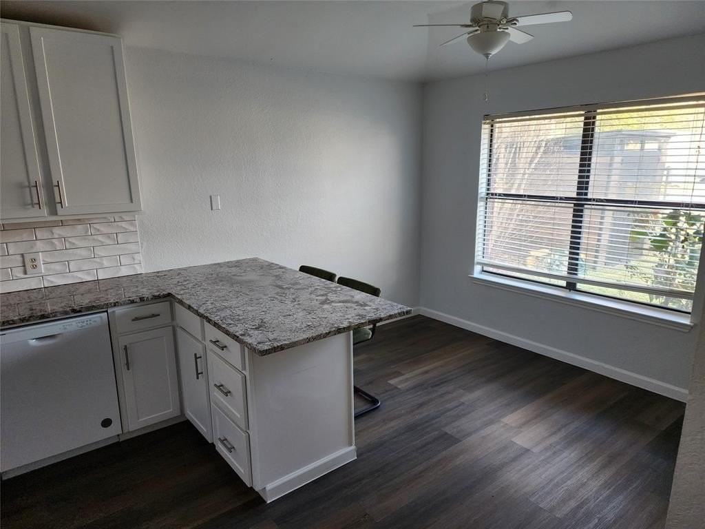 8240 Willis Ln - Photo 4 of 10