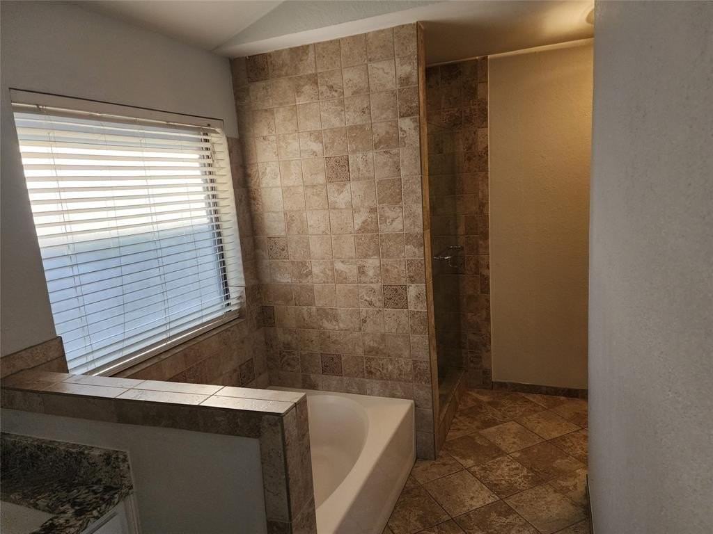 8240 Willis Ln - Photo 6 of 10