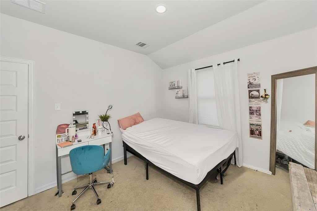 2213 Pacific Ave - Photo 6 of 22