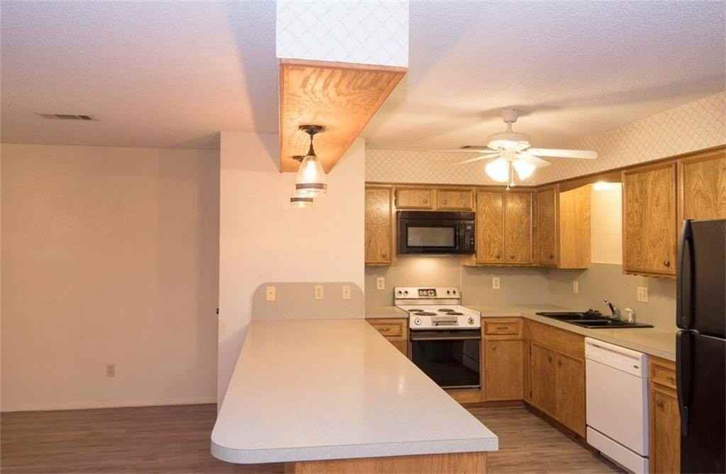 104 Harbor Haven St - Photo 7 of 23