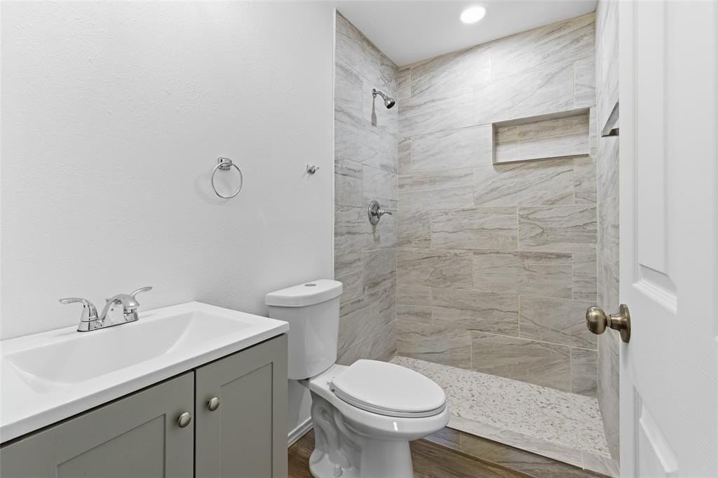 109 E Williams St - Photo 3 of 8