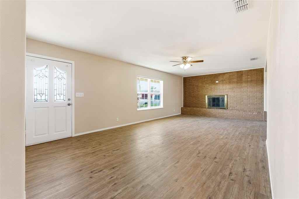 109 E Williams St - Photo 5 of 8