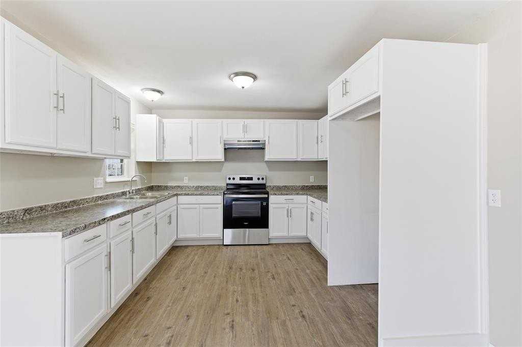 109 E Williams St - Photo 6 of 8