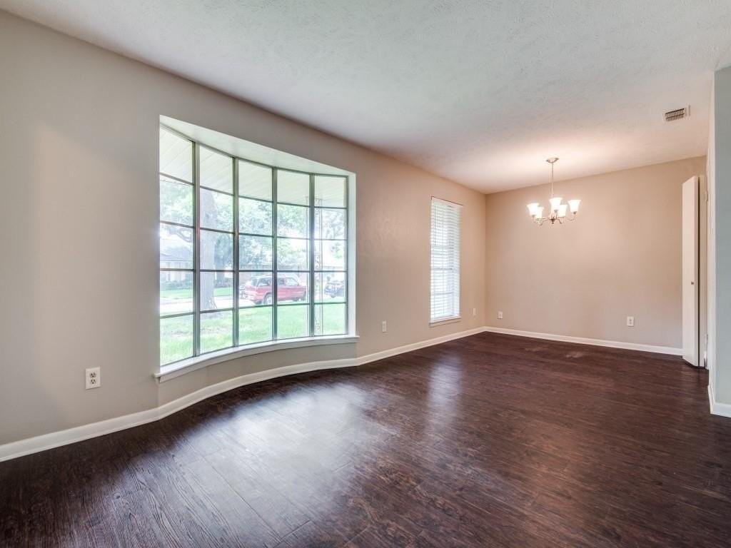 2025 Cedar Valley Ln - Photo 3 of 20