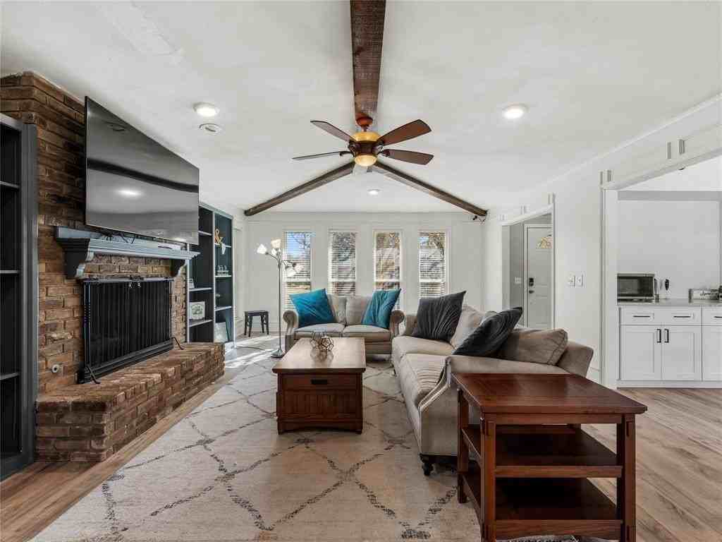 2017 Macao Pl - Photo 4 of 29