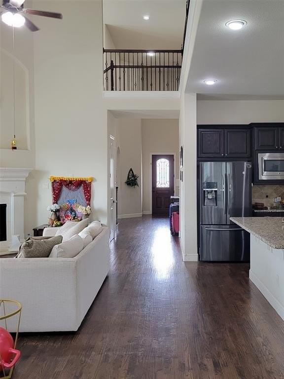 4428 Saukenuk Ln - Photo 4 of 16