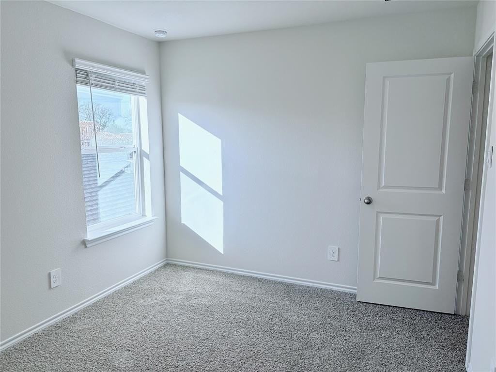 3410 Tomahawk Dr - Photo 6 of 38