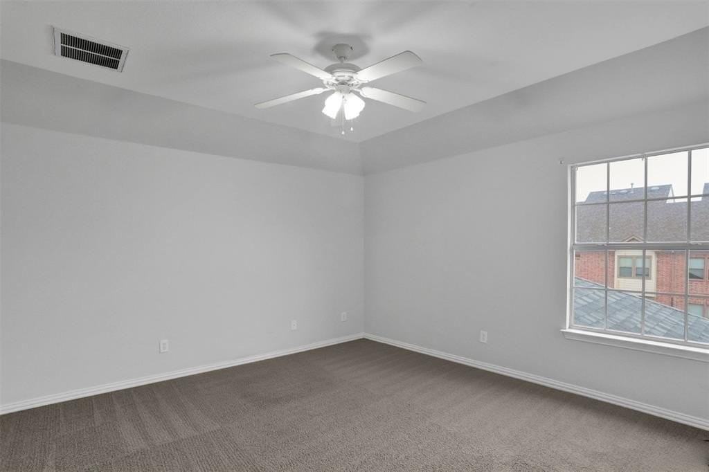 1511 Westmont Dr - Photo 7 of 27