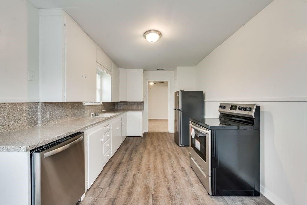 4309 Martha Ln - Photo 6 of 18