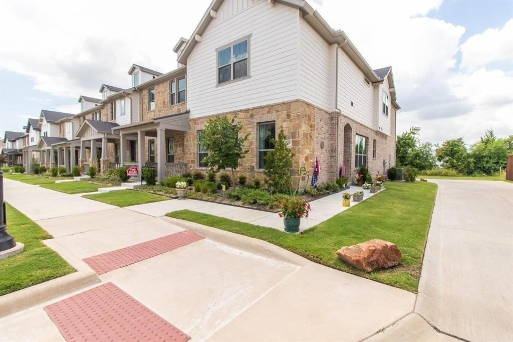 6569 Northern Dancer Dr - Photo 3 of 17