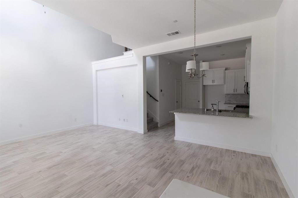 6569 Northern Dancer Dr - Photo 4 of 17