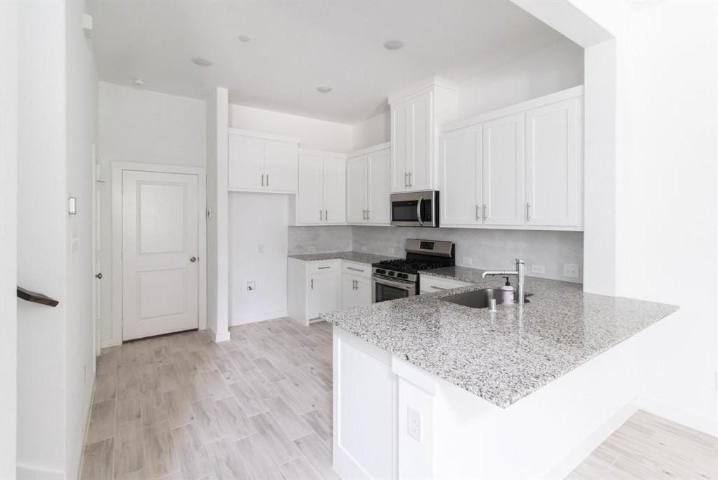 6569 Northern Dancer Dr - Photo 6 of 17