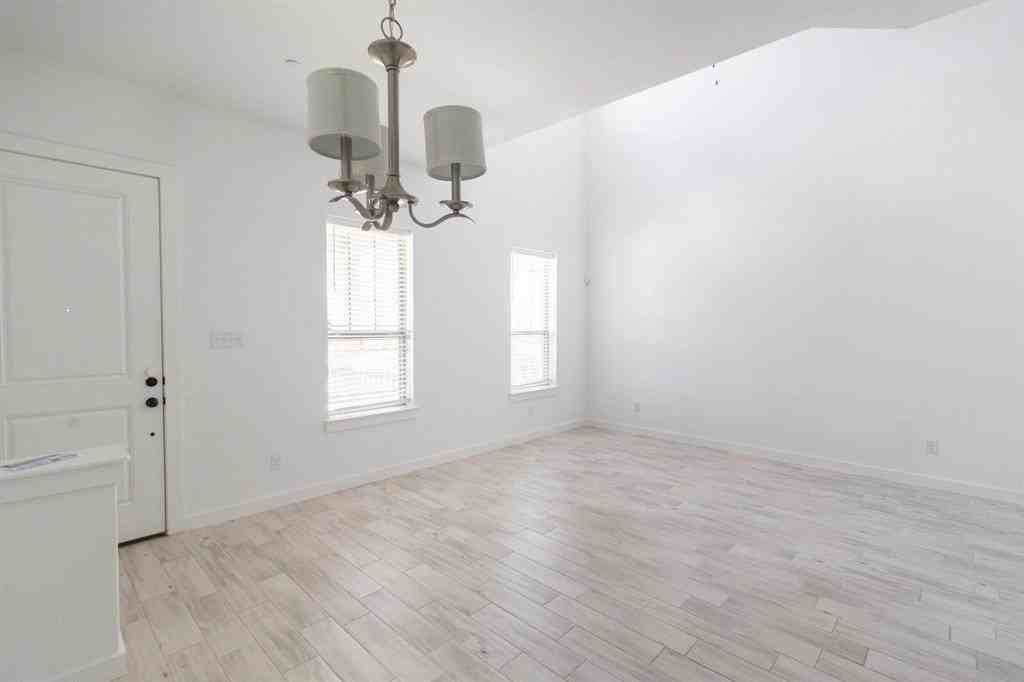 6569 Northern Dancer Dr - Photo 7 of 17