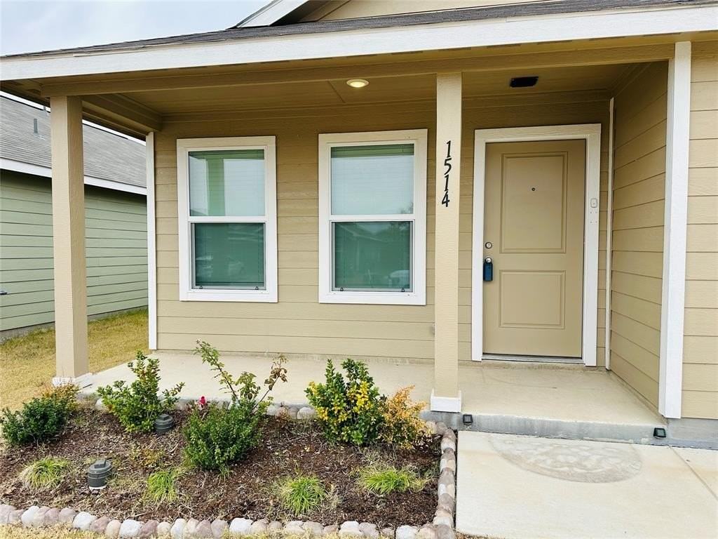 1514 Trick Riding Way - Photo 3 of 21