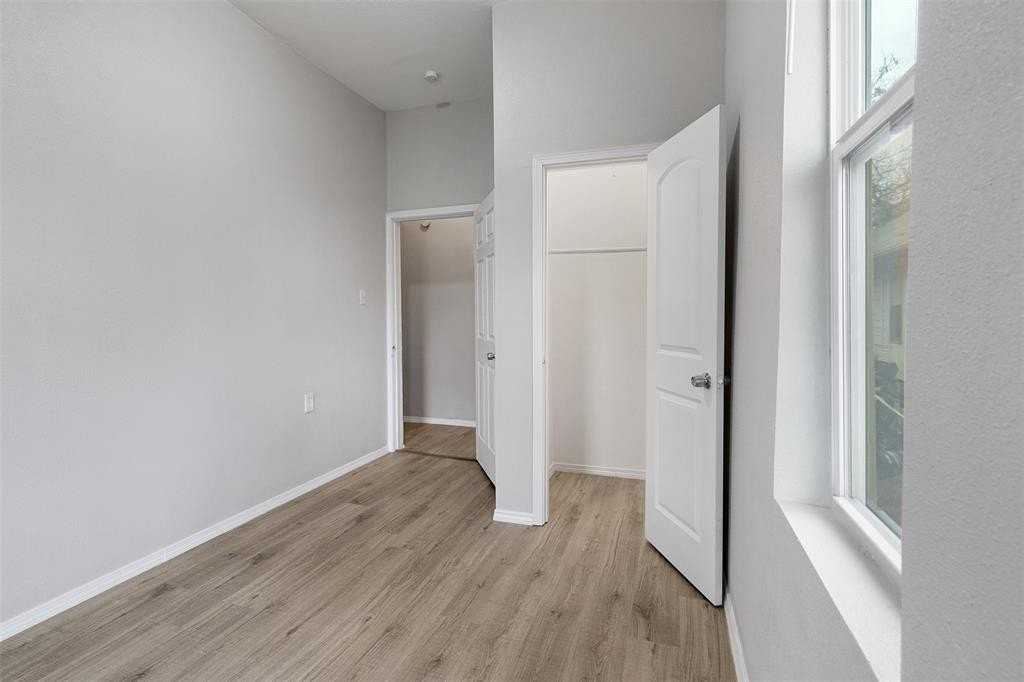 601 E Sears St - Photo 7 of 20