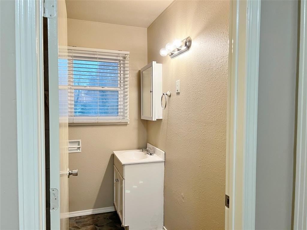 106 Monticello Dr - Photo 7 of 13