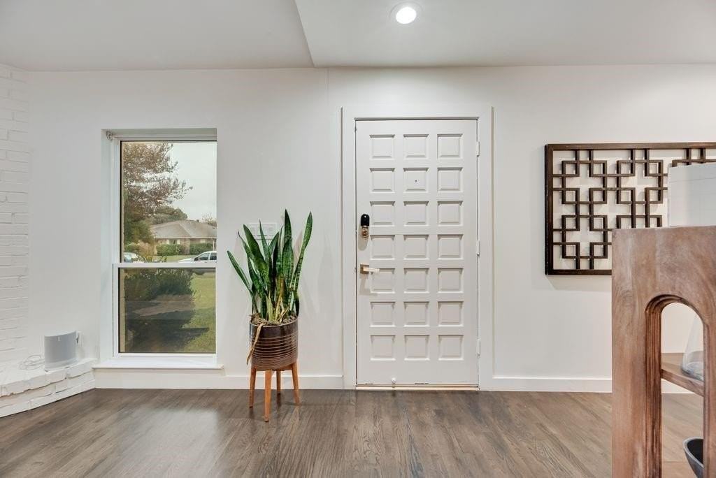 2309 Heather Hill Ln - Photo 5 of 32