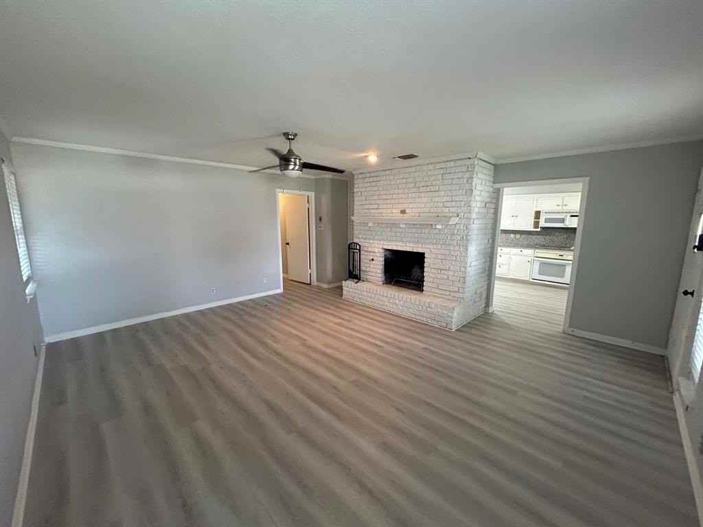 1735 14th St - Photo 5 of 18