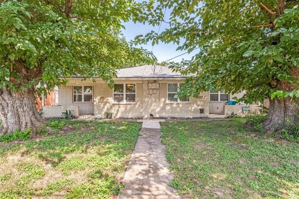 10019 Olmos Dr - Photo 4 of 13