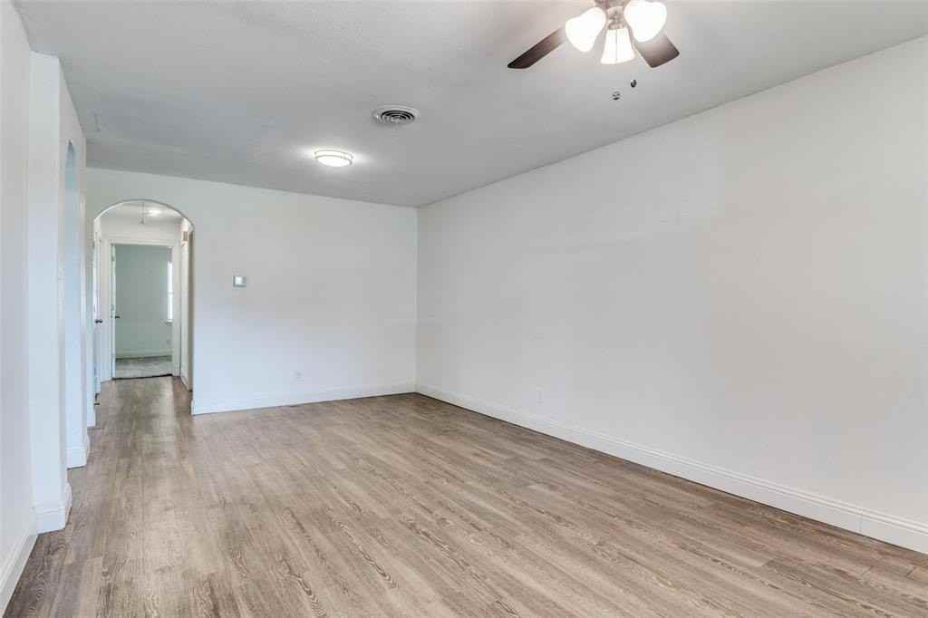 10019 Olmos Dr - Photo 5 of 13