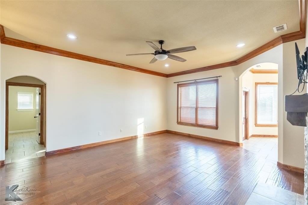 641 Wackadoo Dr - Photo 6 of 39