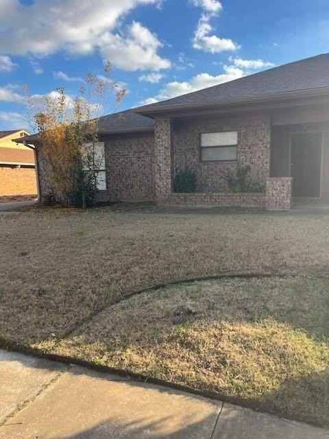 2420 Dalewood Ln - Photo 4 of 40