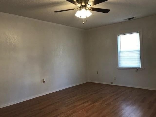 1302 Marshall St - Photo 4 of 17