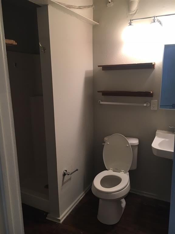 2501 S Harwood St #5 - Photo 5 of 7