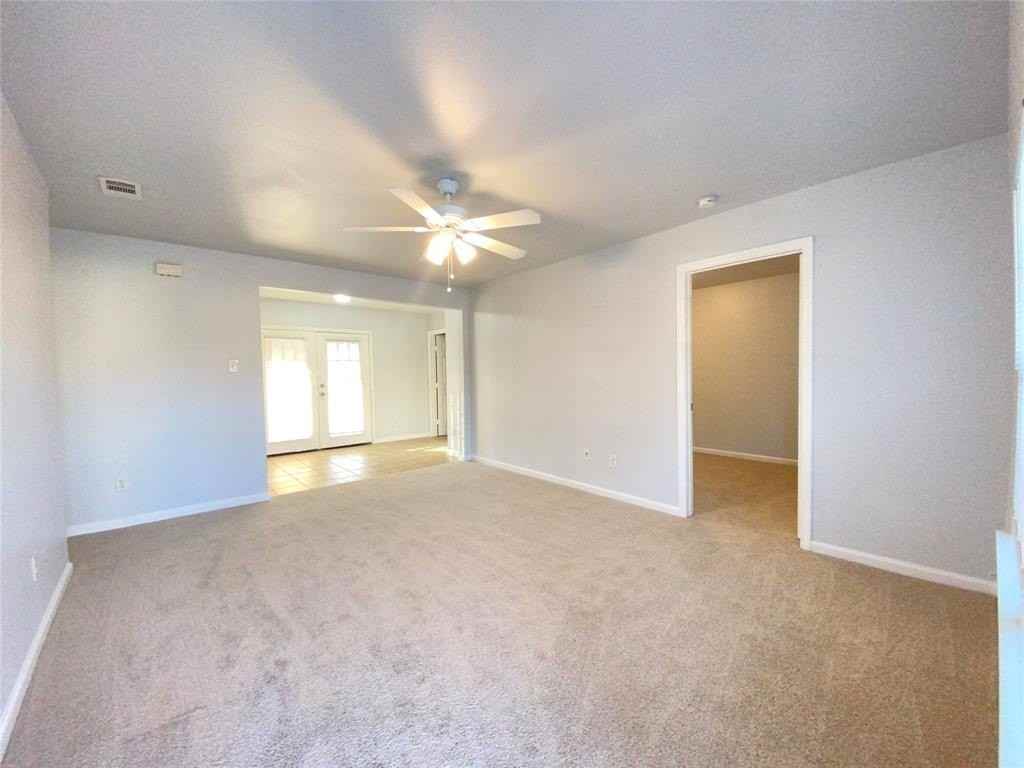 905 Milam Dr - Photo 6 of 31