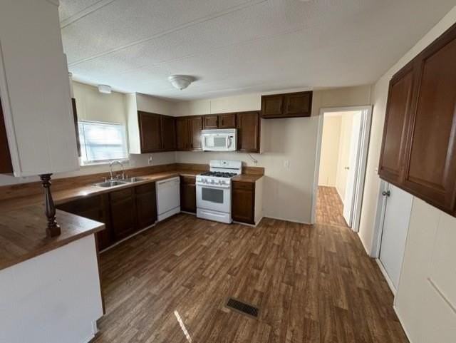 512 Elm St - Photo 4 of 11