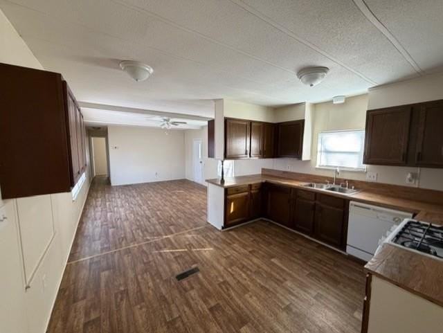 512 Elm St - Photo 5 of 11