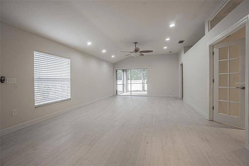 31912 Turkeyhill Dr - Photo 4 of 9