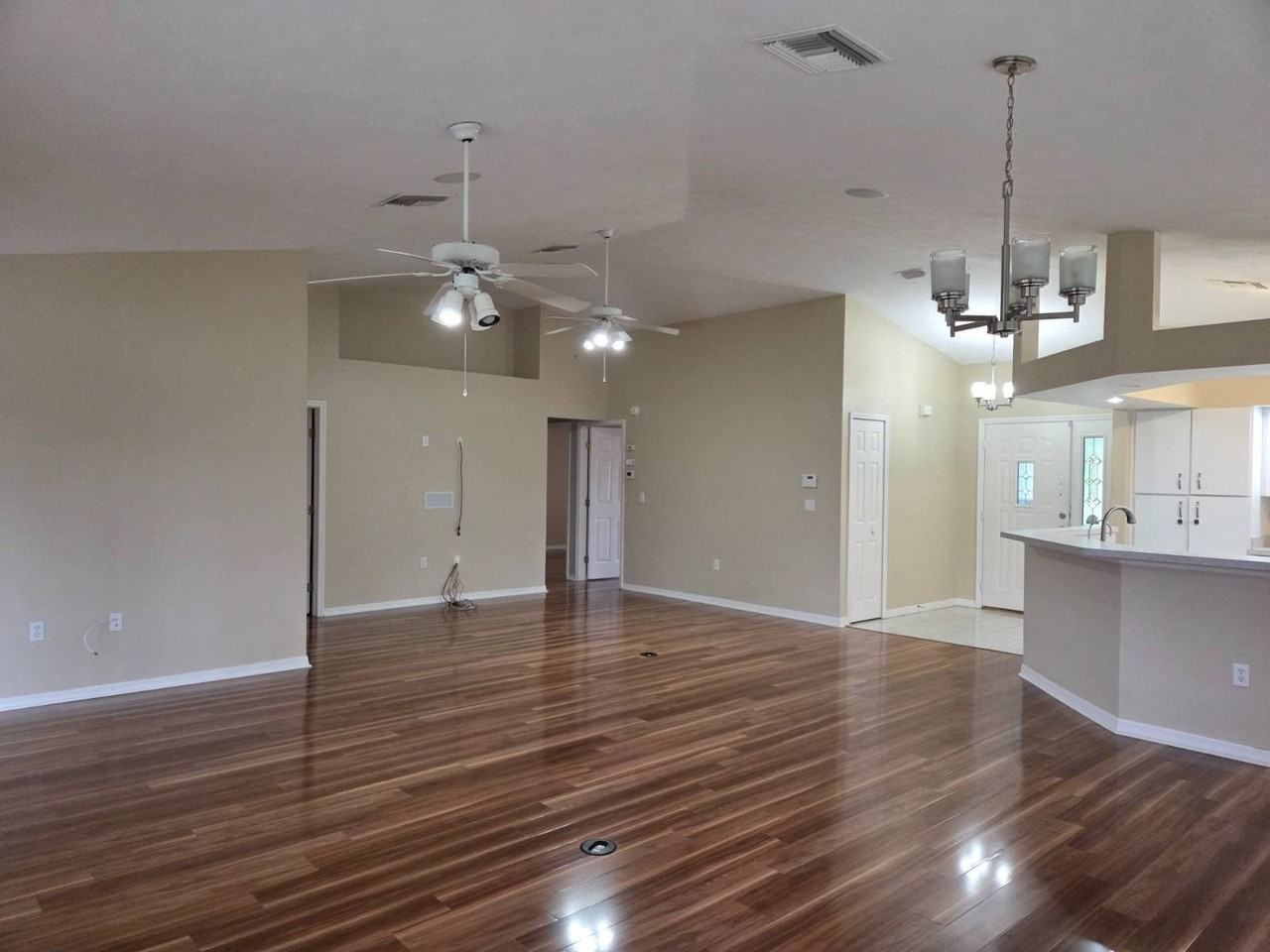 6315 Columbus Blvd - Photo 5 of 31