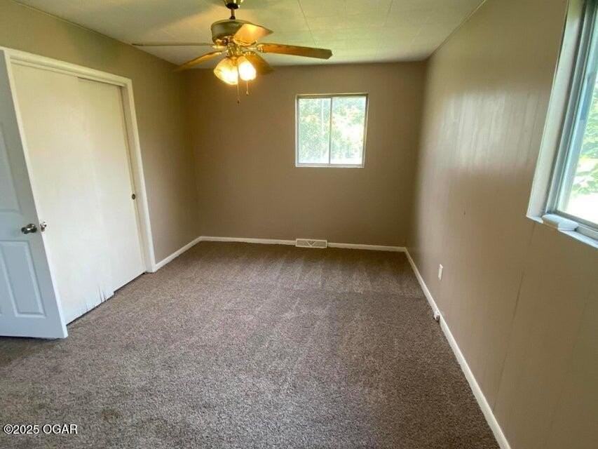 114 E Russell St - Photo 5 of 11