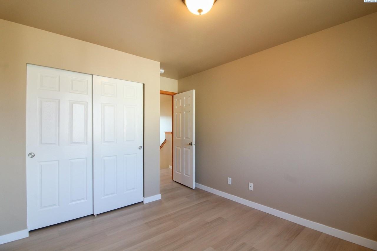 1784 Rowan Ct - Photo 5 of 17