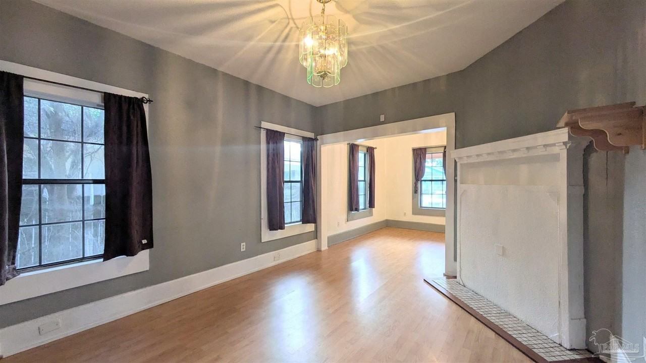 1014 W Gregory St - Photo 3 of 30