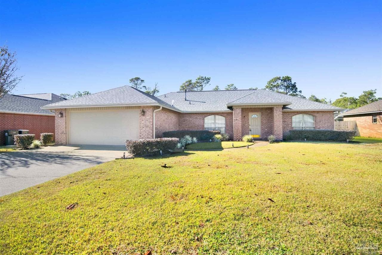 578 Batten Blvd - Photo 2 of 31